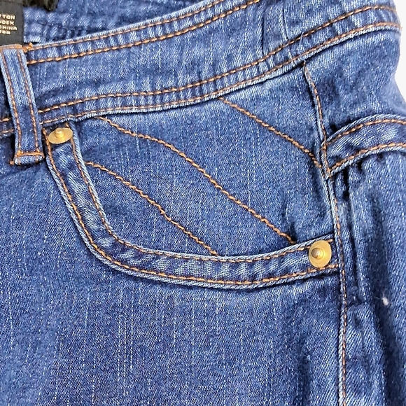 Women's Miss Tina Size 14 36" X 32" Blue Denim Jeans With Embroidered Pocket - Picture 8 of 8